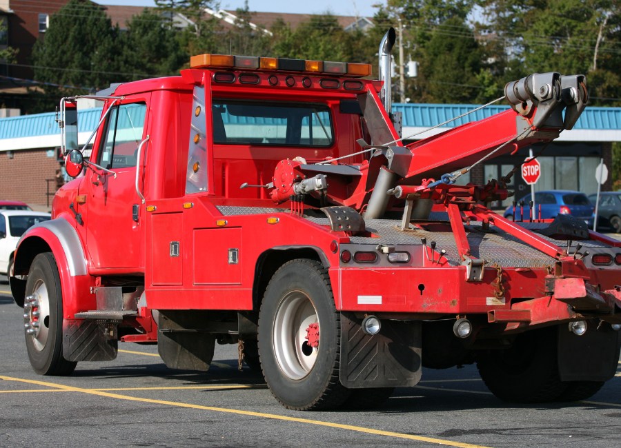 What to Look for When Choosing a Towing Company?