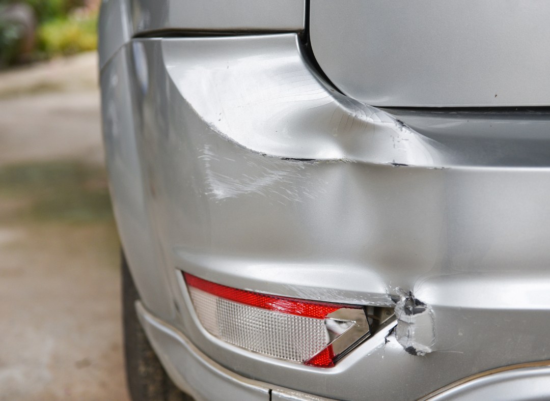 Back collision repair in devon