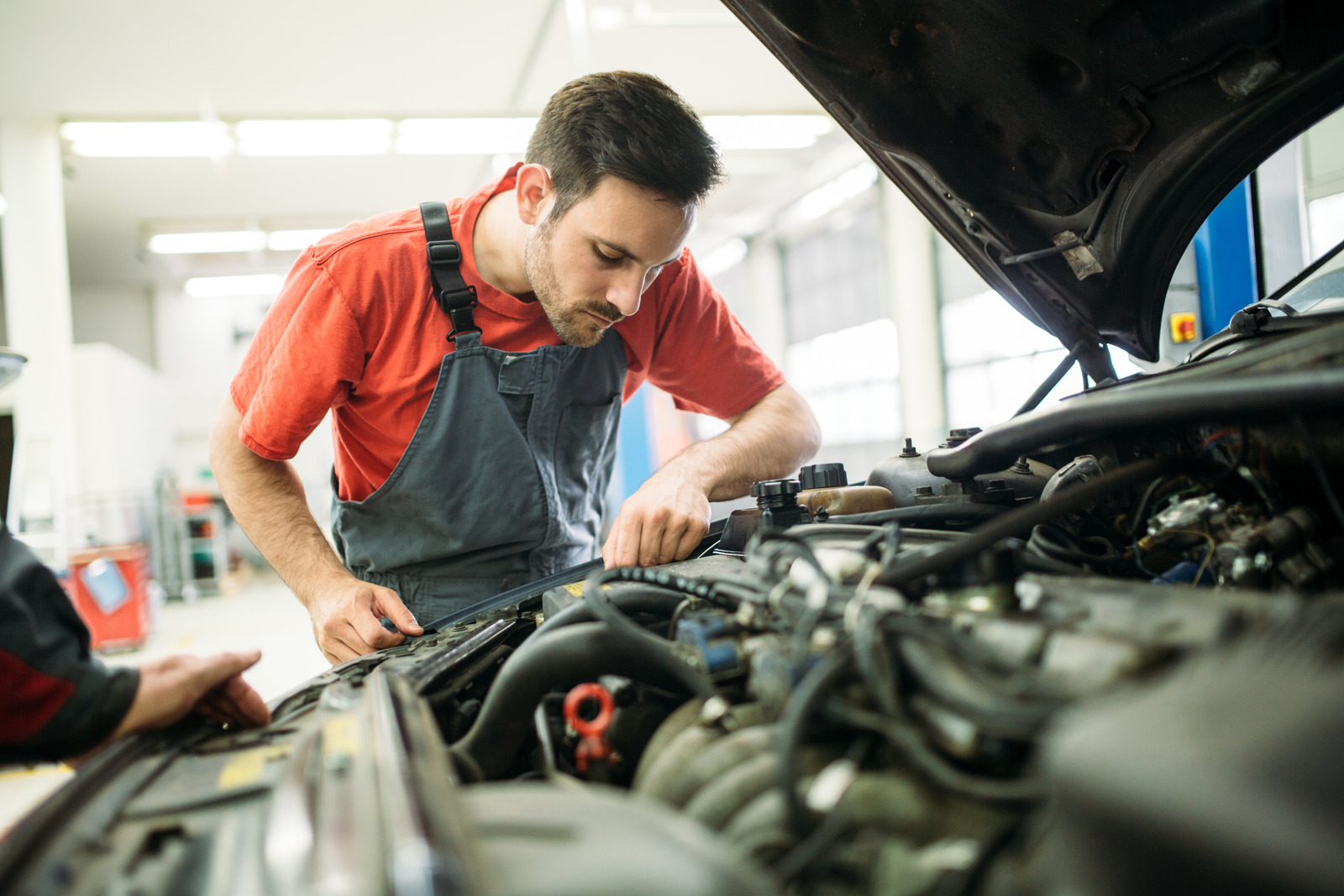 a leading autobody repair facility serving Edmonton and the surrounding areas.